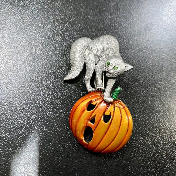 Bundle 3 Halloween Holiday Rhinestone Metal Cats 3D Pins Brooches 2,5" - Picture 2 of 8